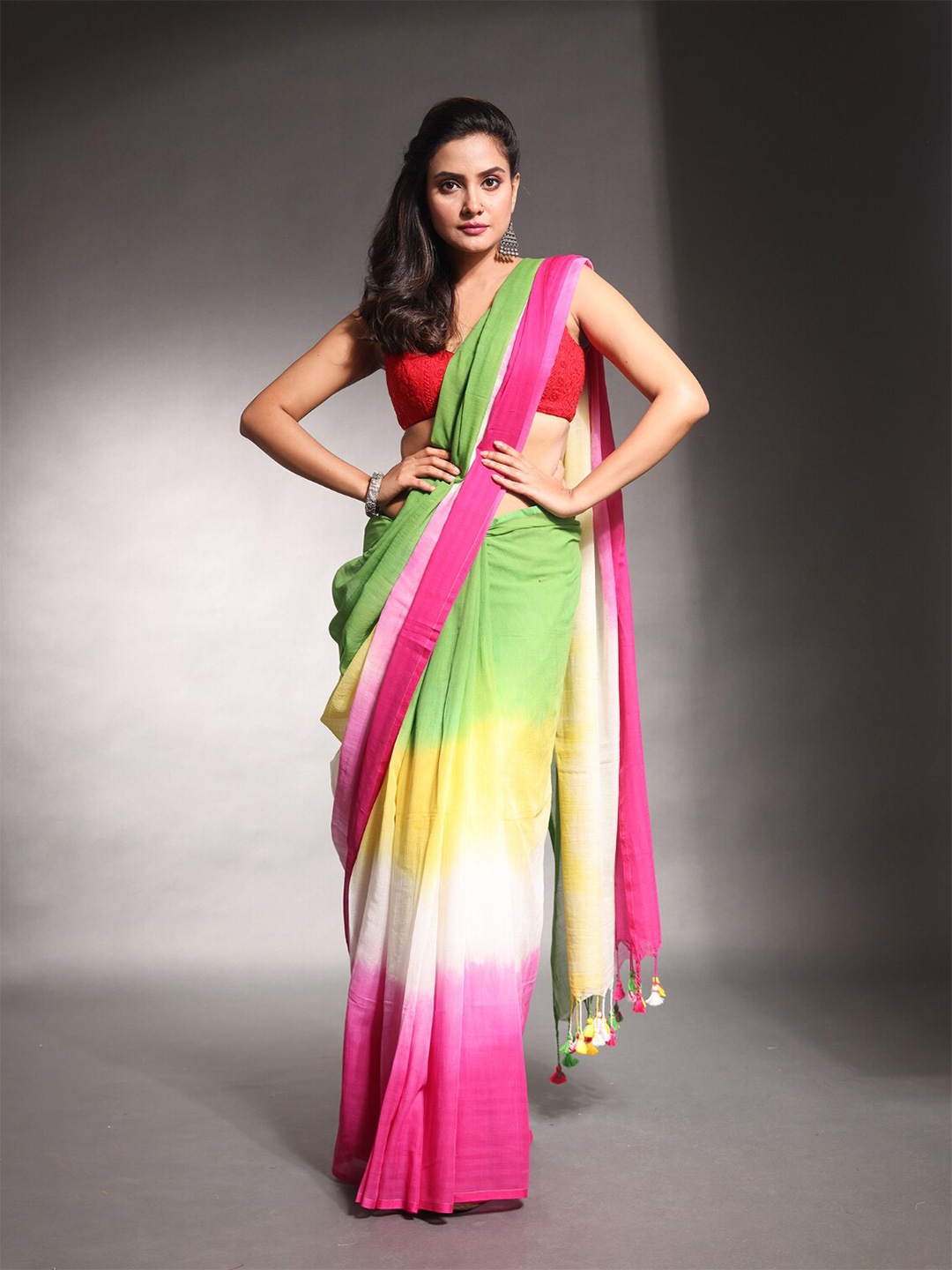 

Charukriti Ombre Pure Cotton Saree, Pink