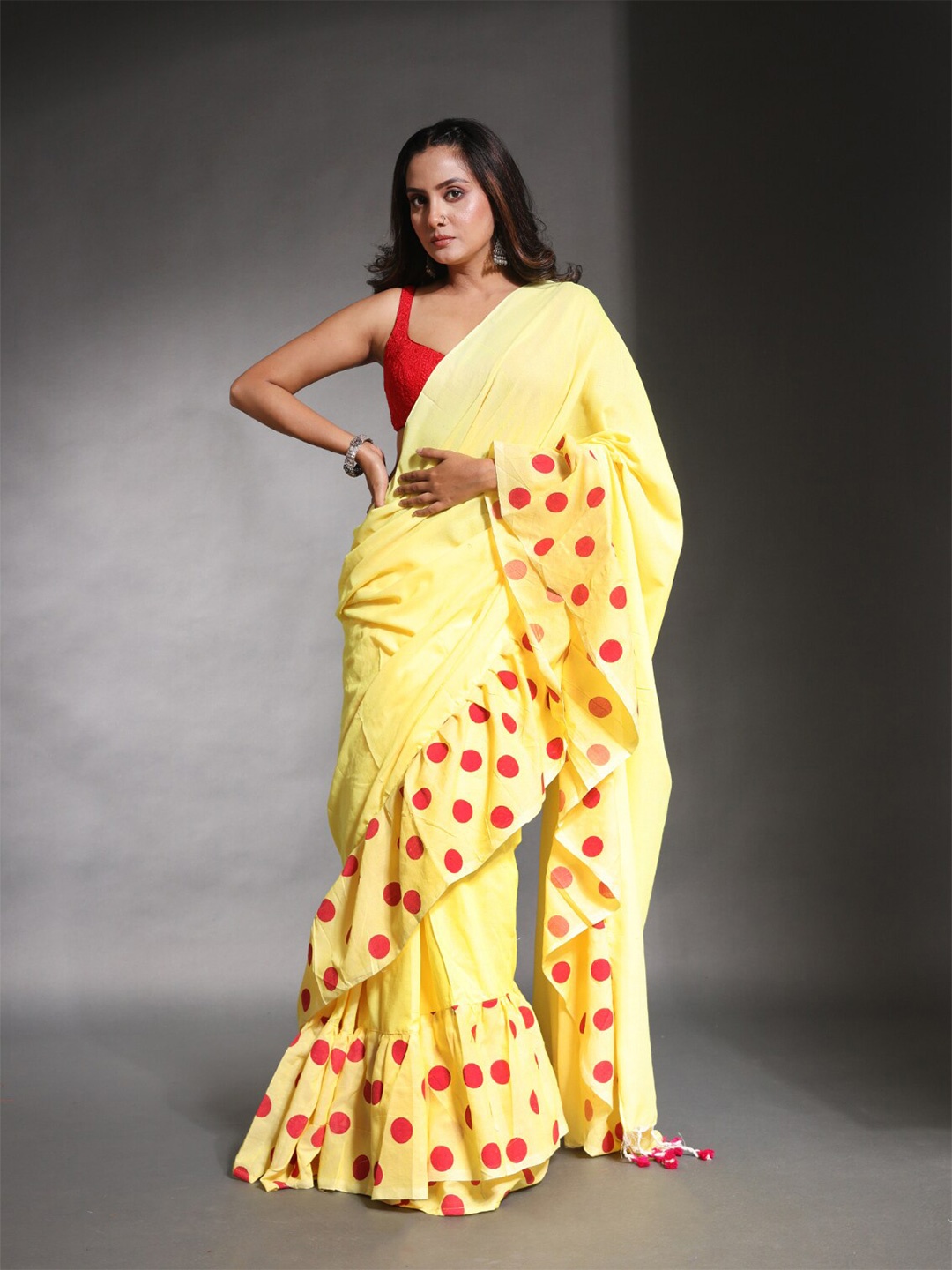 

Charukriti Polka Dot Pure Cotton Saree, Yellow