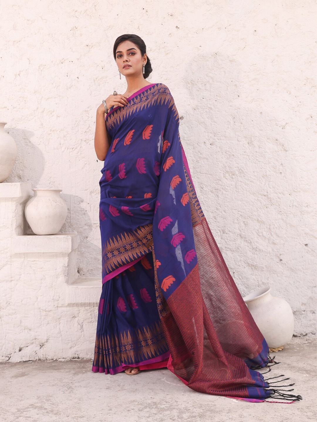 

Charukriti Ethnic Motifs Woven Design Pure Cotton Saree, Blue