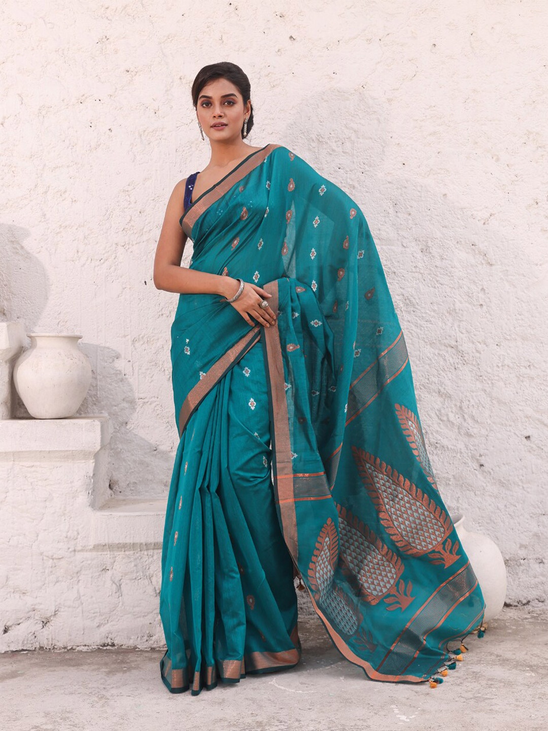 

Charukriti Ethnic Motifs Zari Saree, Teal