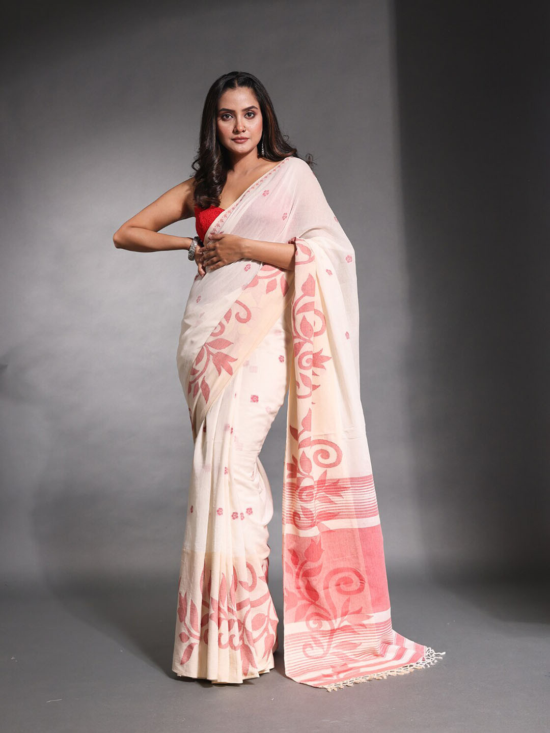 

Charukriti Ethnic Motifs Pure Cotton Saree, Cream