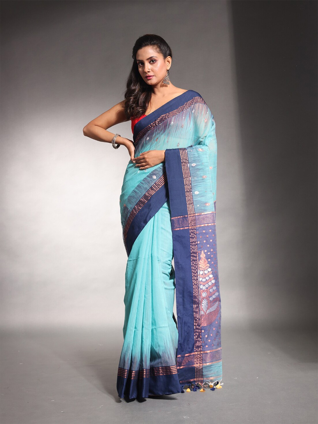 

Charukriti Ethnic Motifs Ikat Saree, Sea green