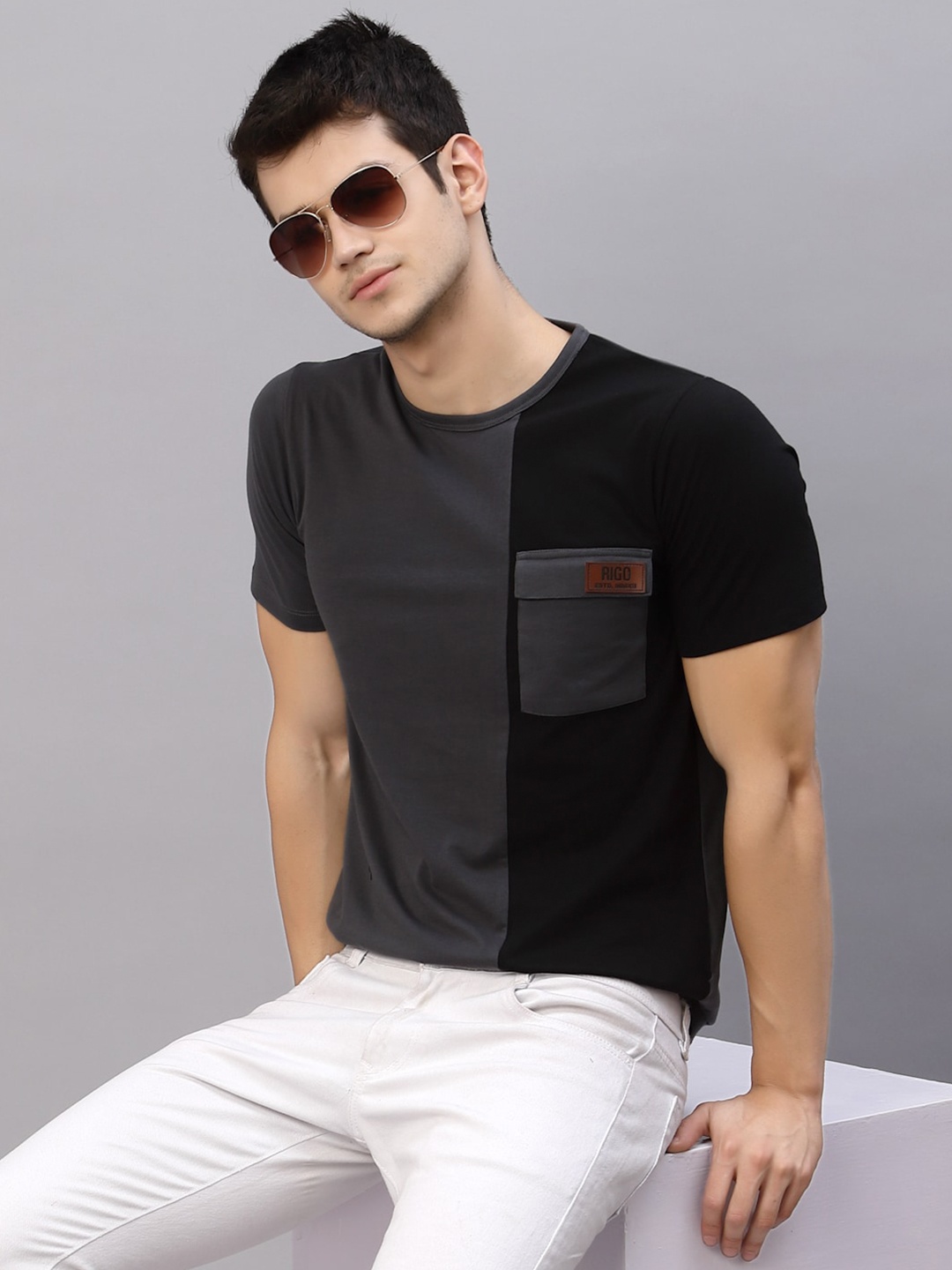 

Rigo Men Solid T Shirt, Grey