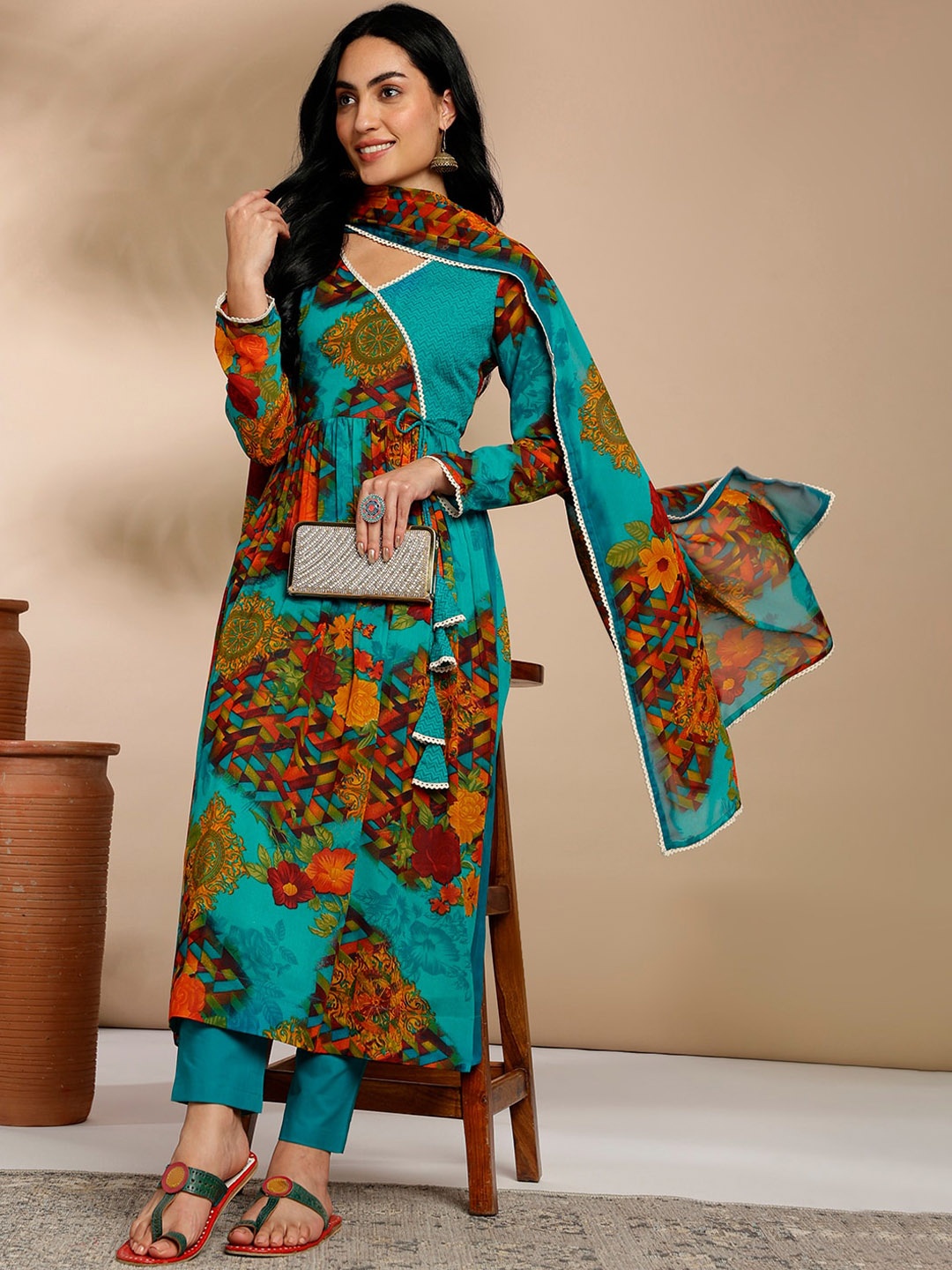 

Anouk Floral Printed V-Neck Regular Kurta with Trousers & Dupatta, Teal