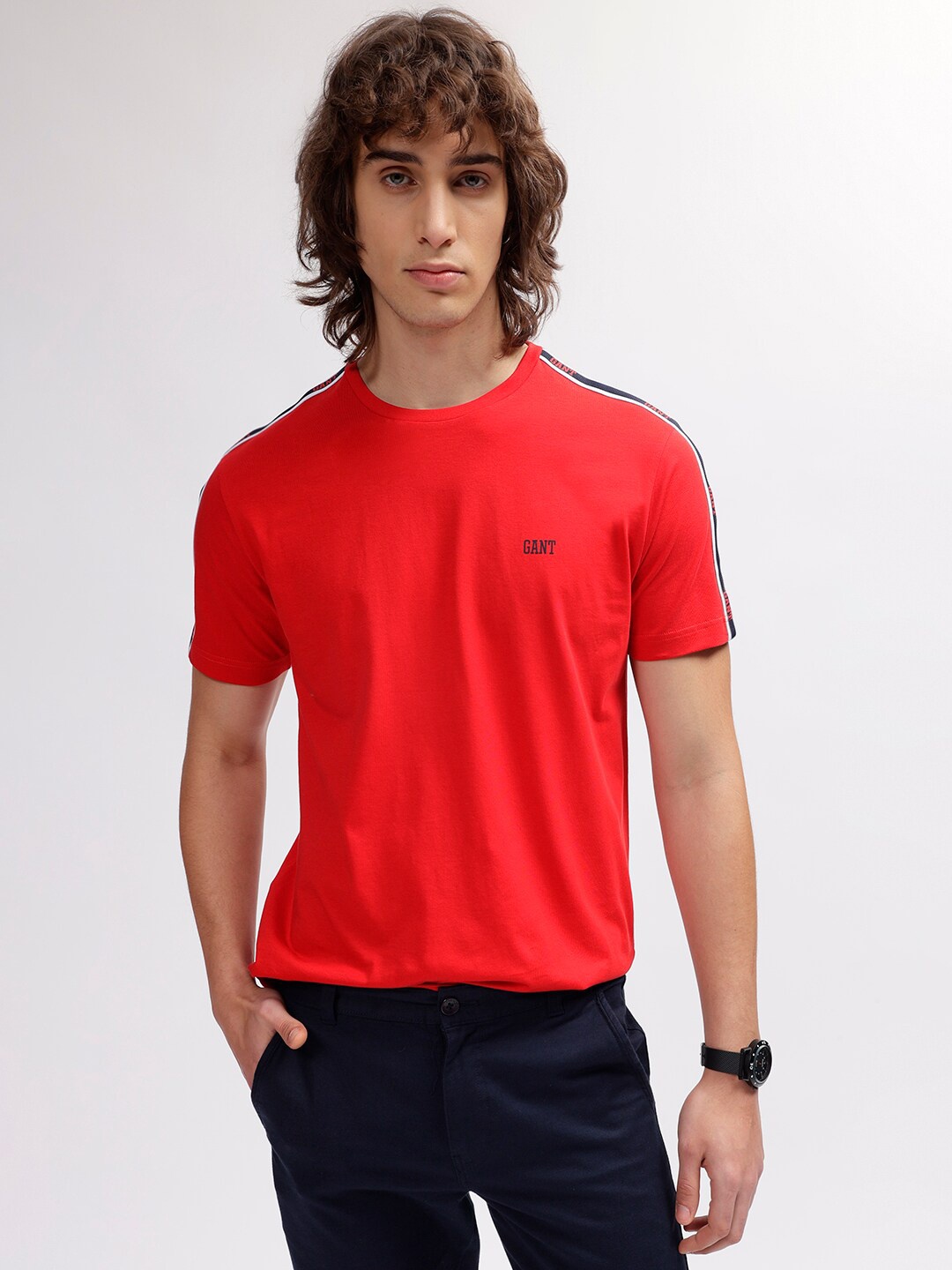 

GANT Solid Round Neck Regular Fit T-Shirt, Red