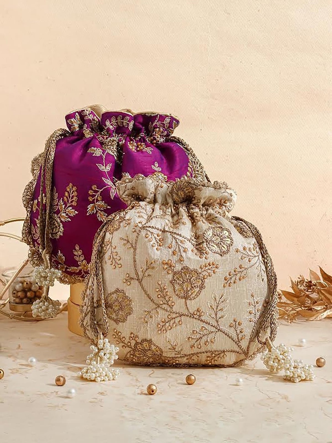 

AMYRA Embroidered Potli With Wrist Loop, Cream