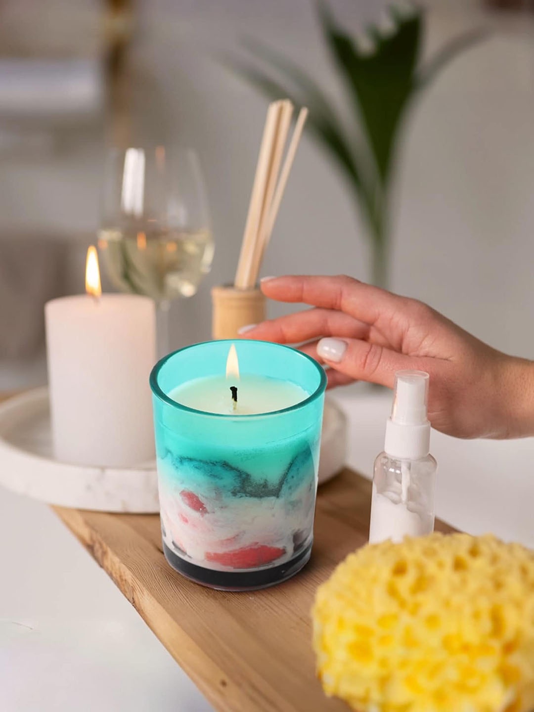 

UMAI Green & Grey Scented Candle with Jar