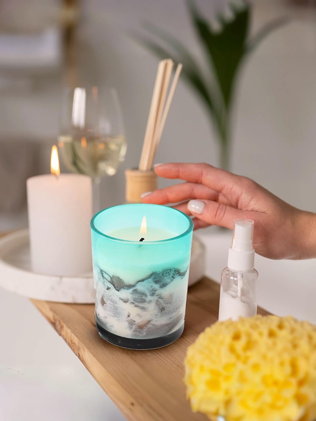

UMAI Printed 30Hrs Scented Jar Candle with Lid 150g, Blue