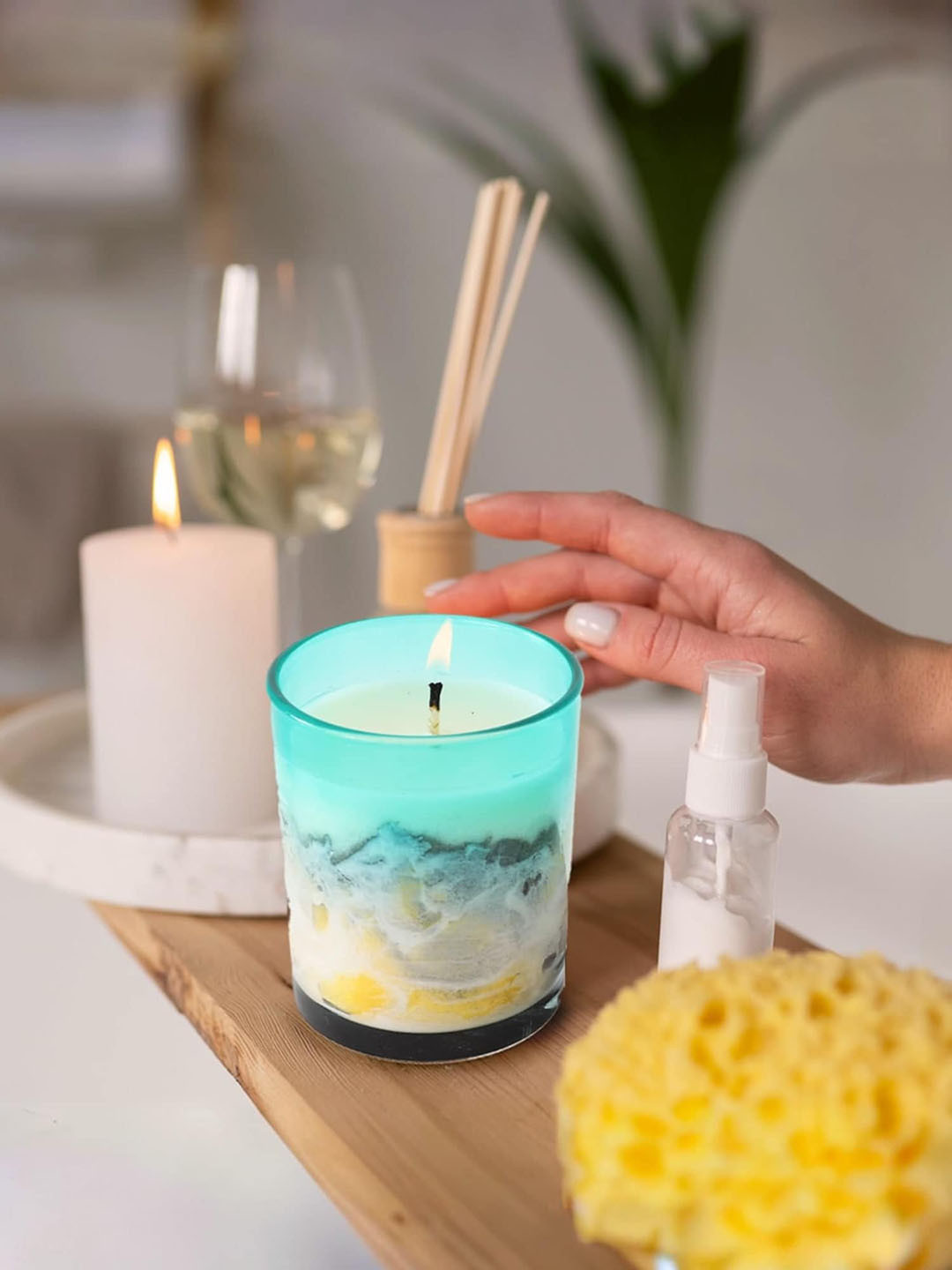

UMAI Blue & White Printed Scented Jar Candle