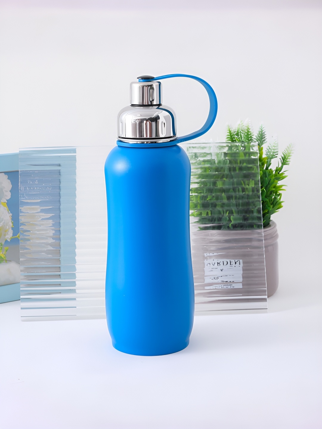 

UMAI Blue Stainless Steel Double Wall Vacuum Water Bottle 750ml