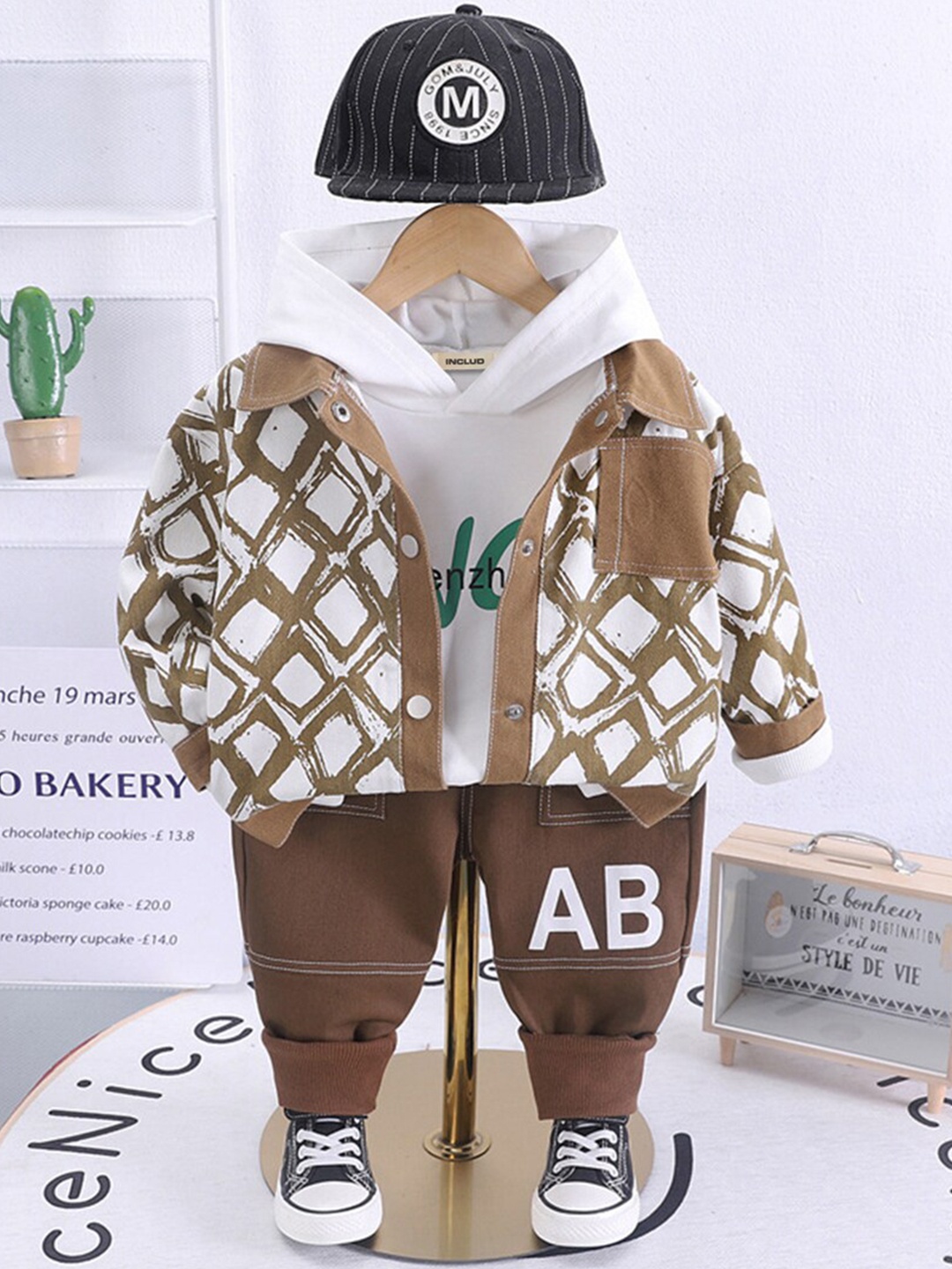 

INCLUD Boys Printed Jacket with Sweatshirt & Trousers Set, Brown