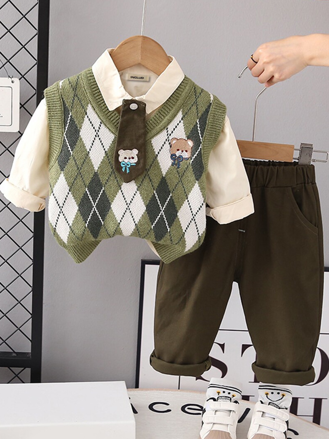 

INCLUD Boys Printed Sweater With Shirt & Trousers, Green