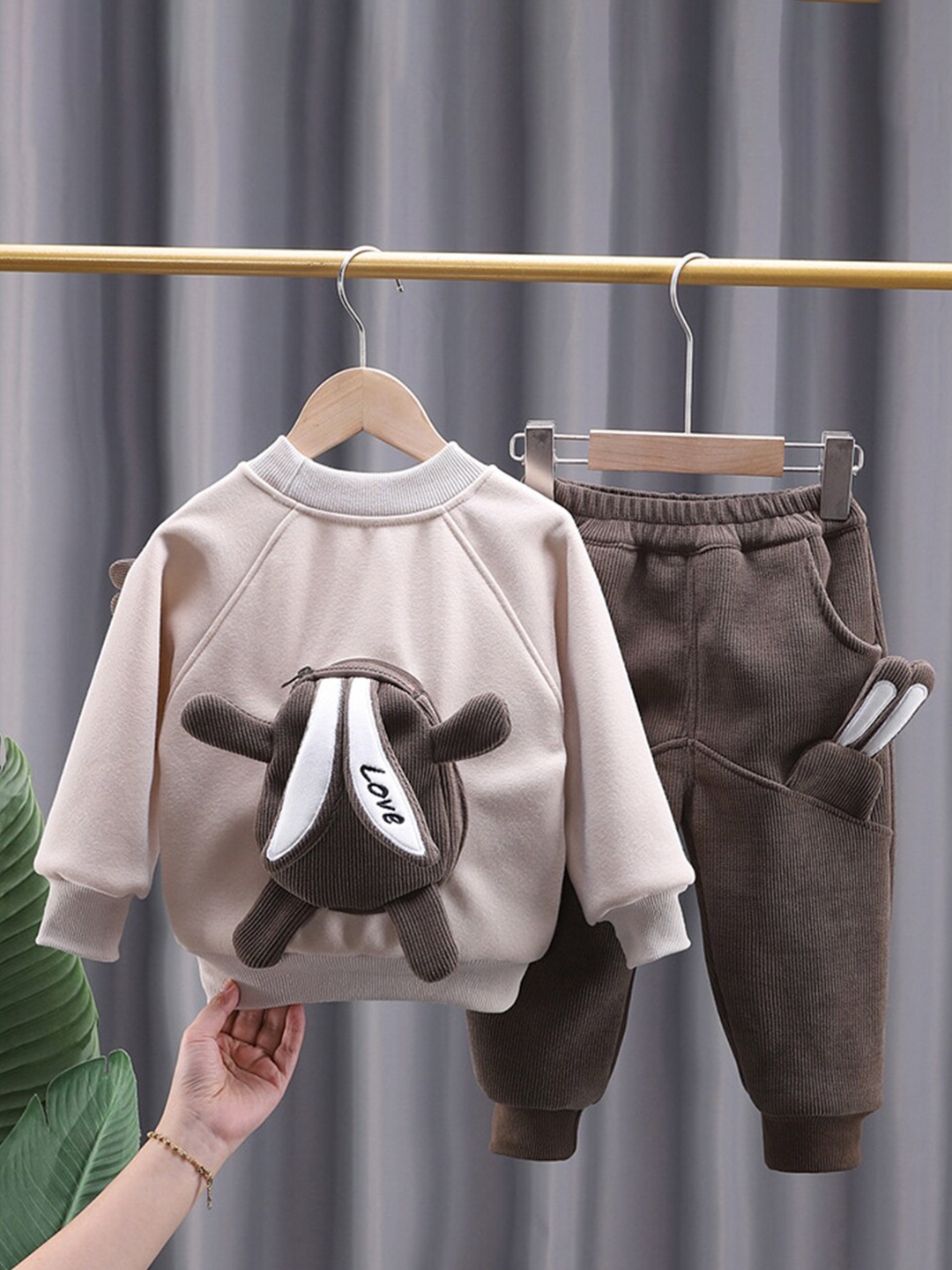 

INCLUD Boys Sweatshirt with Corduroy Joggers Set, Beige