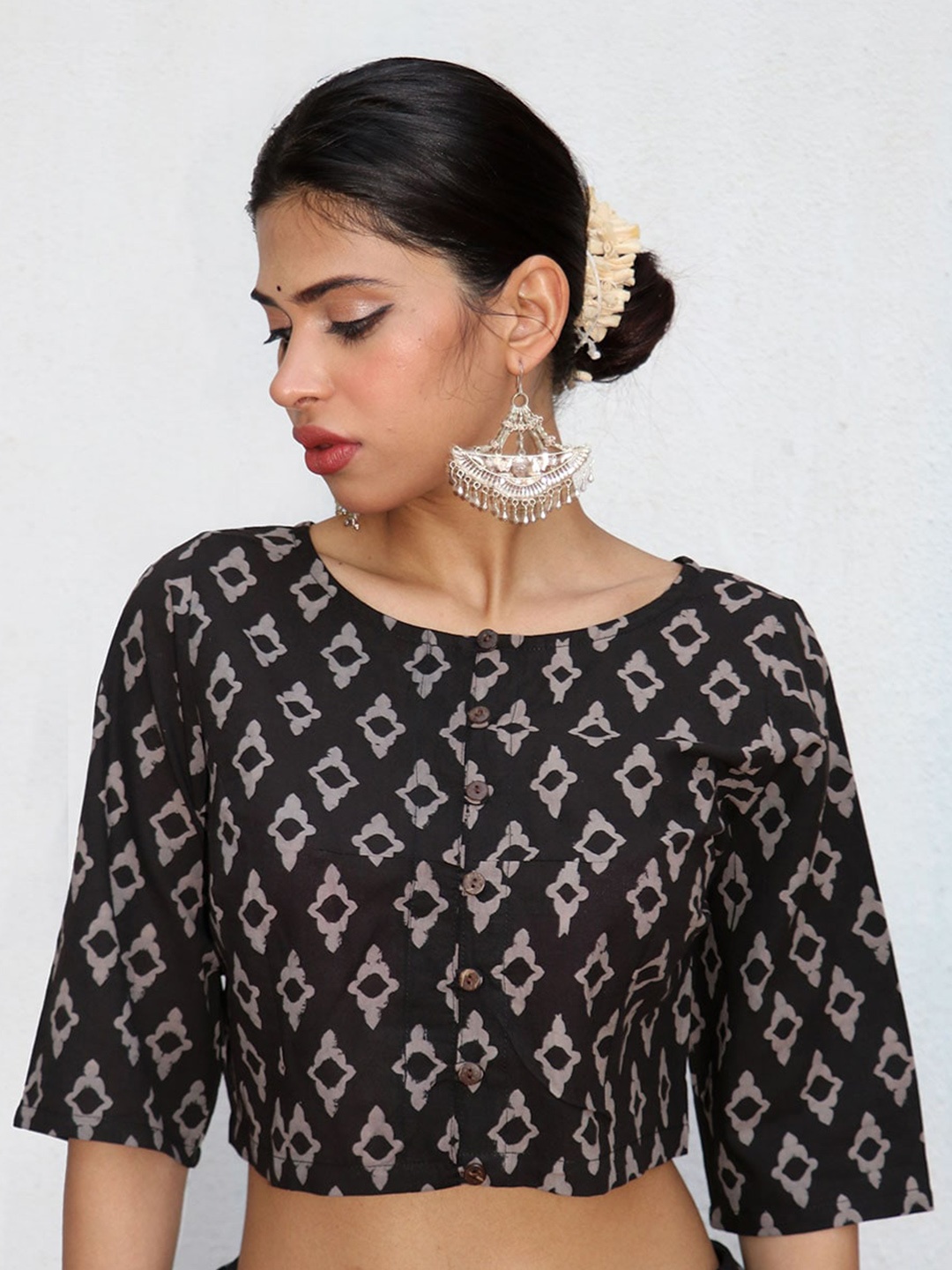 

Chidiyaa Block Printed Cotton Saree Blouse, Black