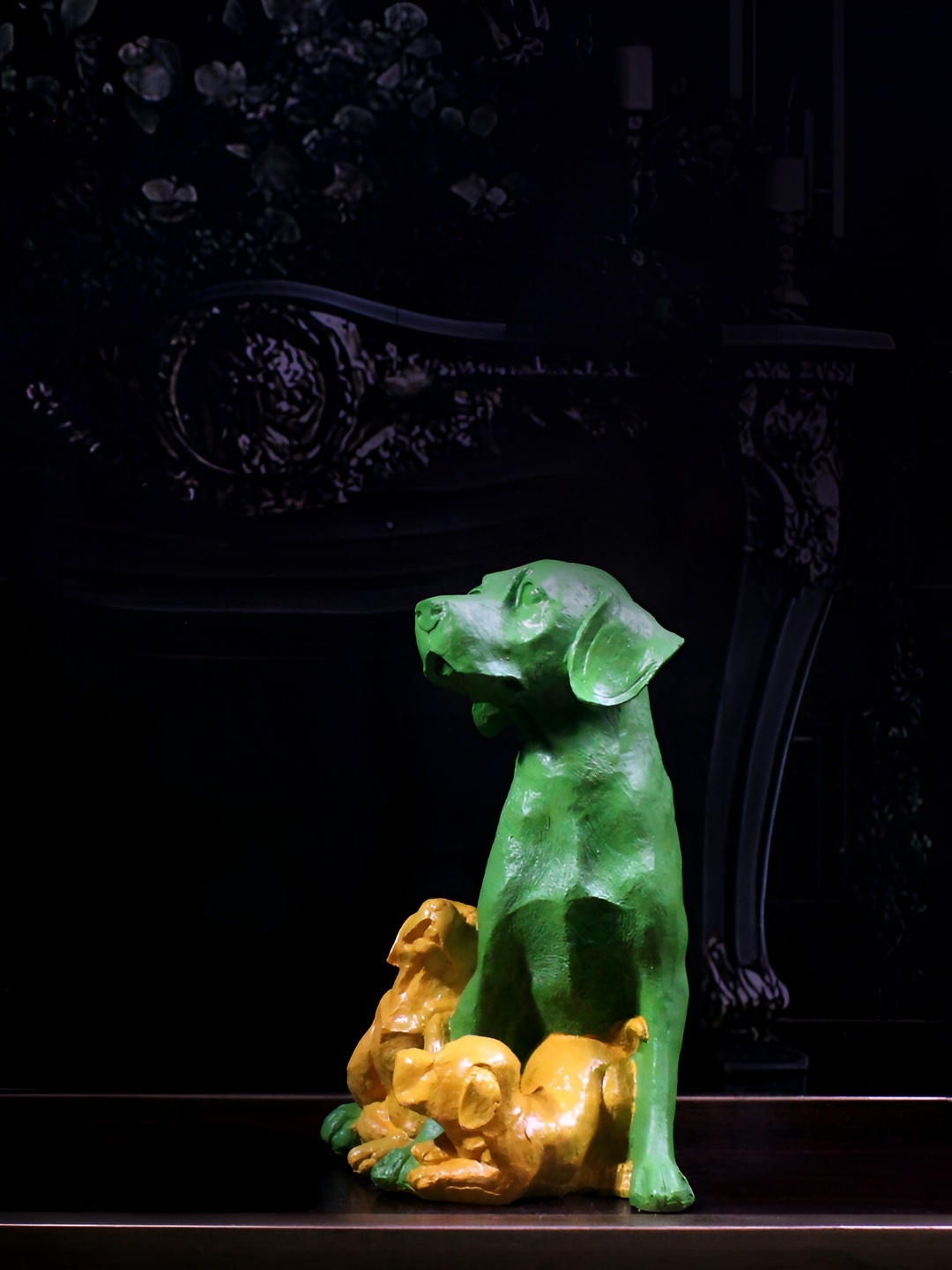 

THE WHITE INK DECOR Green and GoldToned Regular A Dog Family Figurine Showpiece