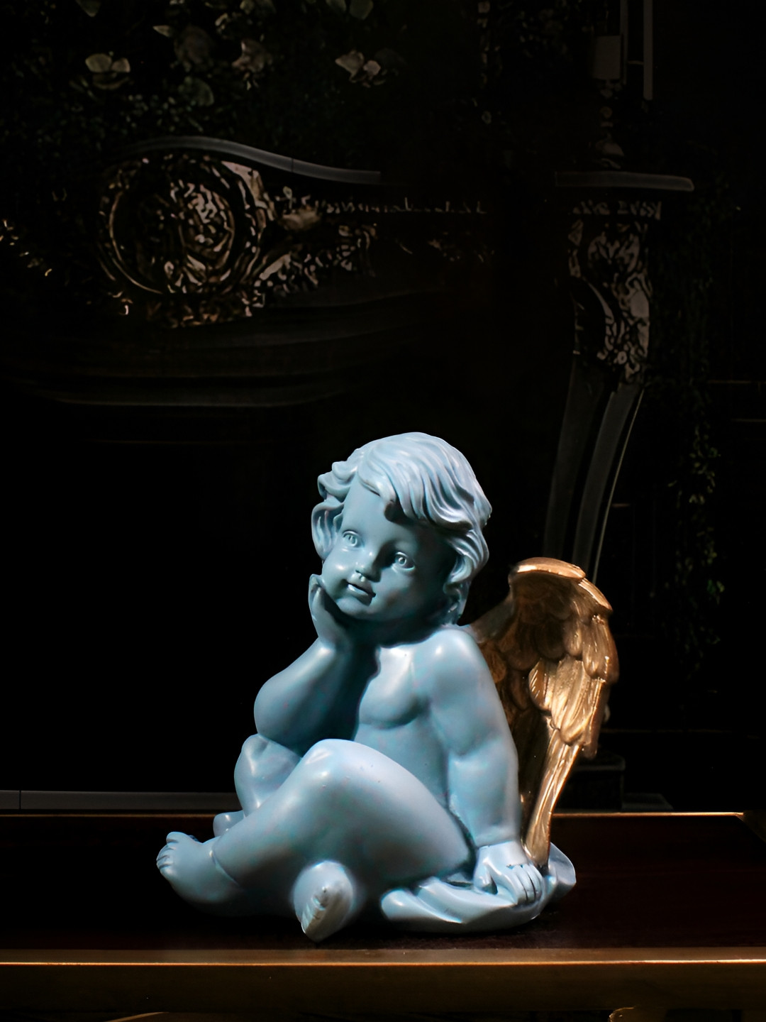 

THE WHITE INK DECOR Blue Figurine Showpiece