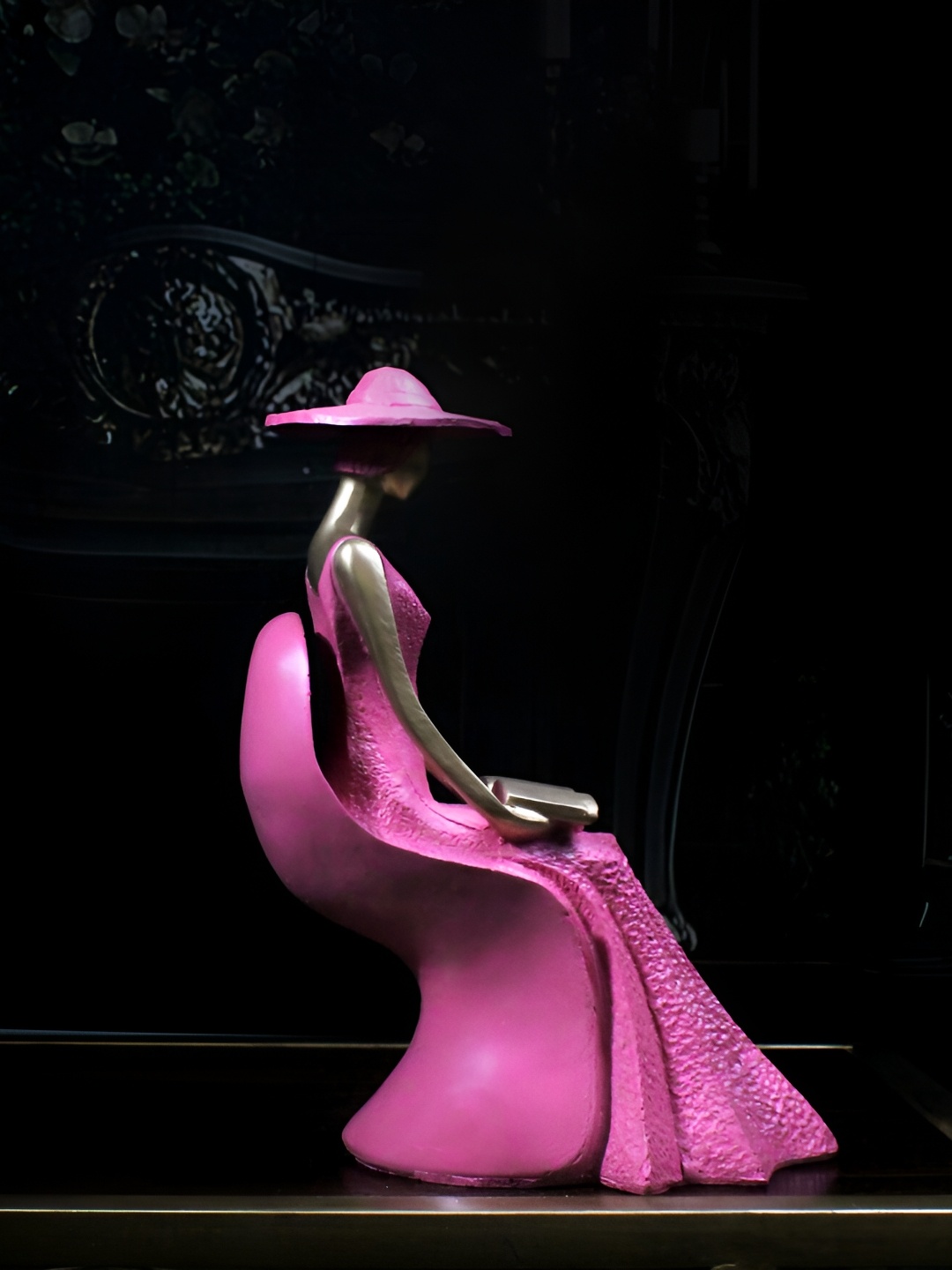

THE WHITE INK DECOR Pink Polyresin Figurine Showpiece
