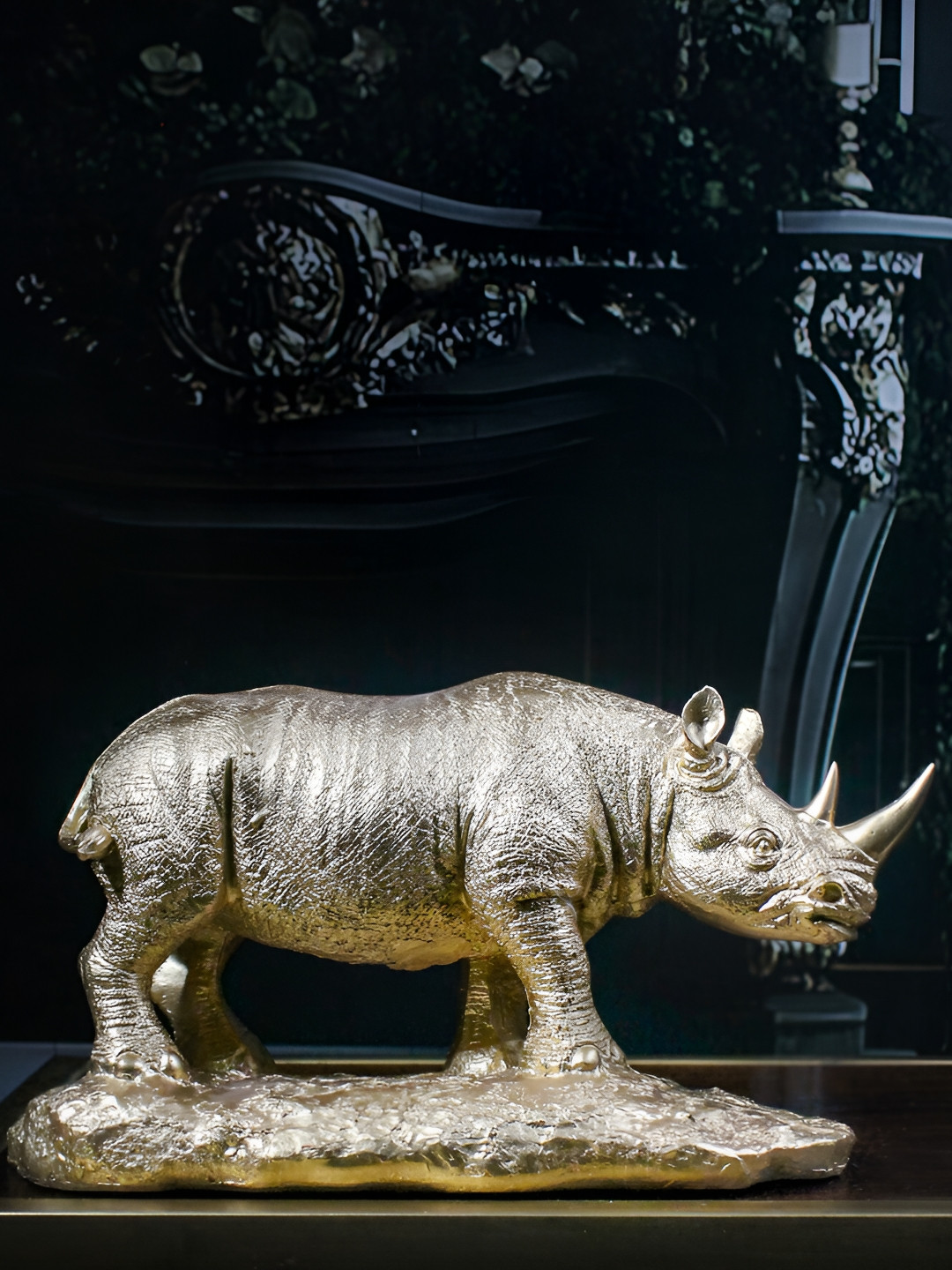 

THE WHITE INK DECOR Gold-Toned Figurine Showpiece