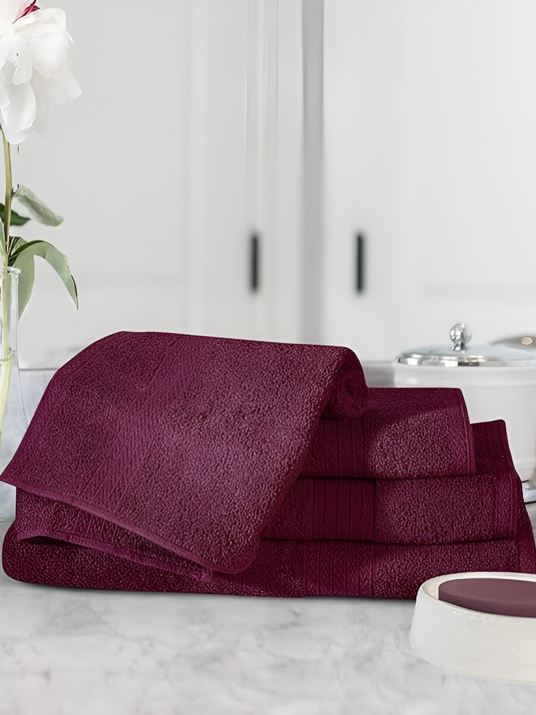 

Signature Maroon 4 Pieces Cotton 400 GSM Towel Set