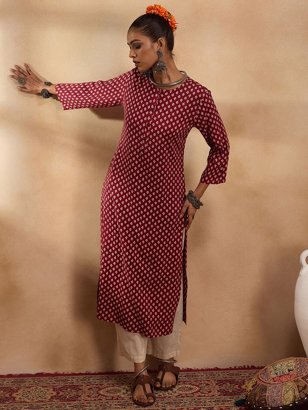 

Indo Era Ethnic Motifs Printed Straight Kurta, Maroon