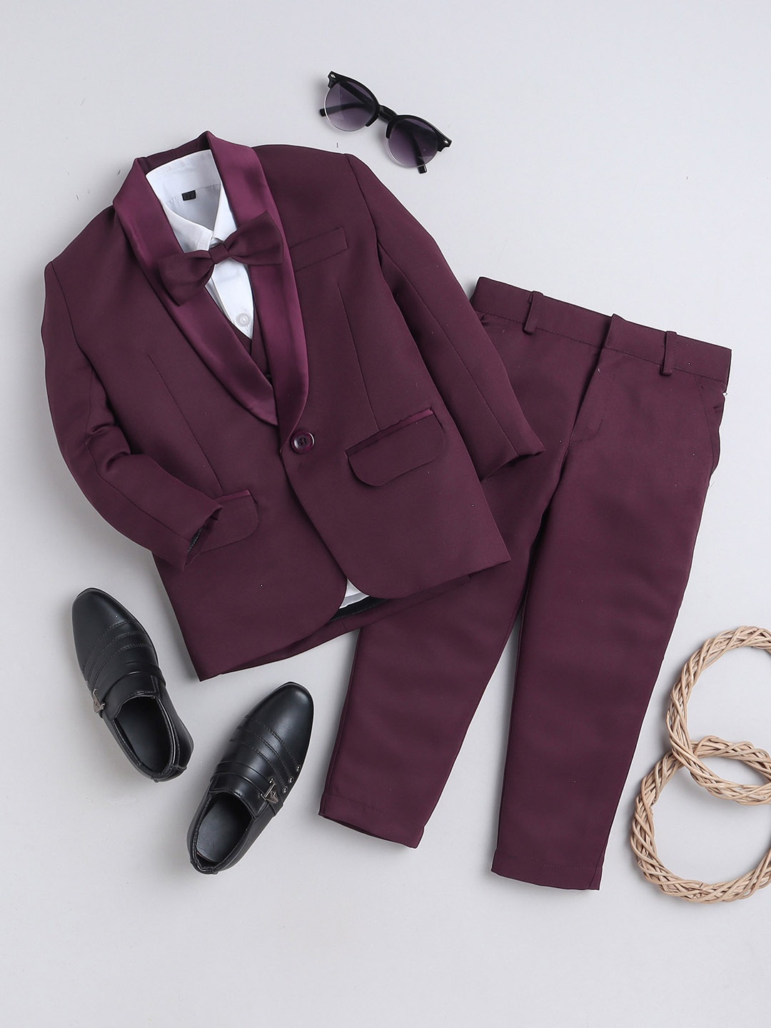 

Jeetethnics Boys Shawl Collar Silk Cotton Tuxedo 3 Piece Suit, Maroon