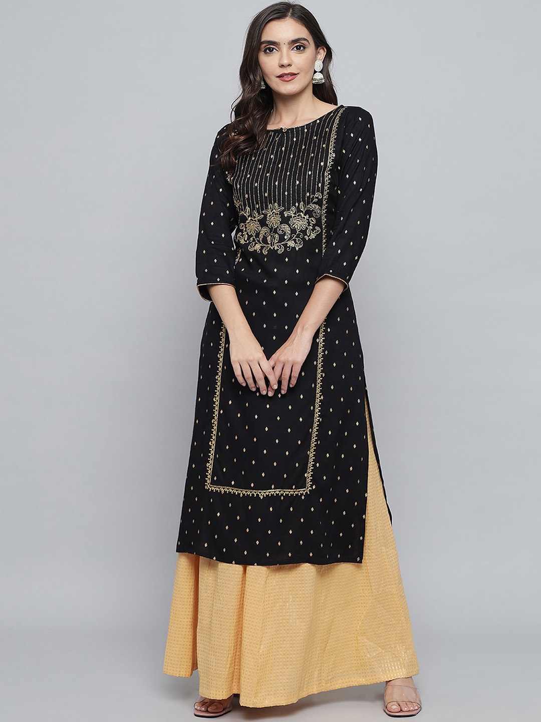 

RANGMAYEE Abstract Round Neck Three-Quarter Sleeves Gotta Patti Kurta, Black