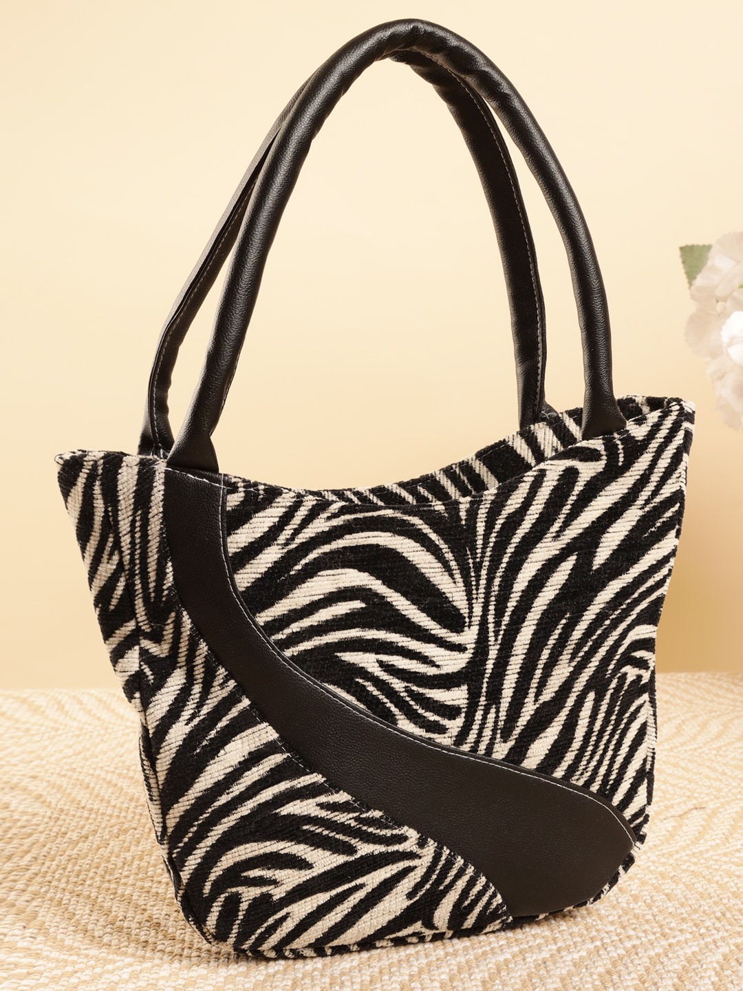 

DEEBACO Shopper Shoulder Bag, Black