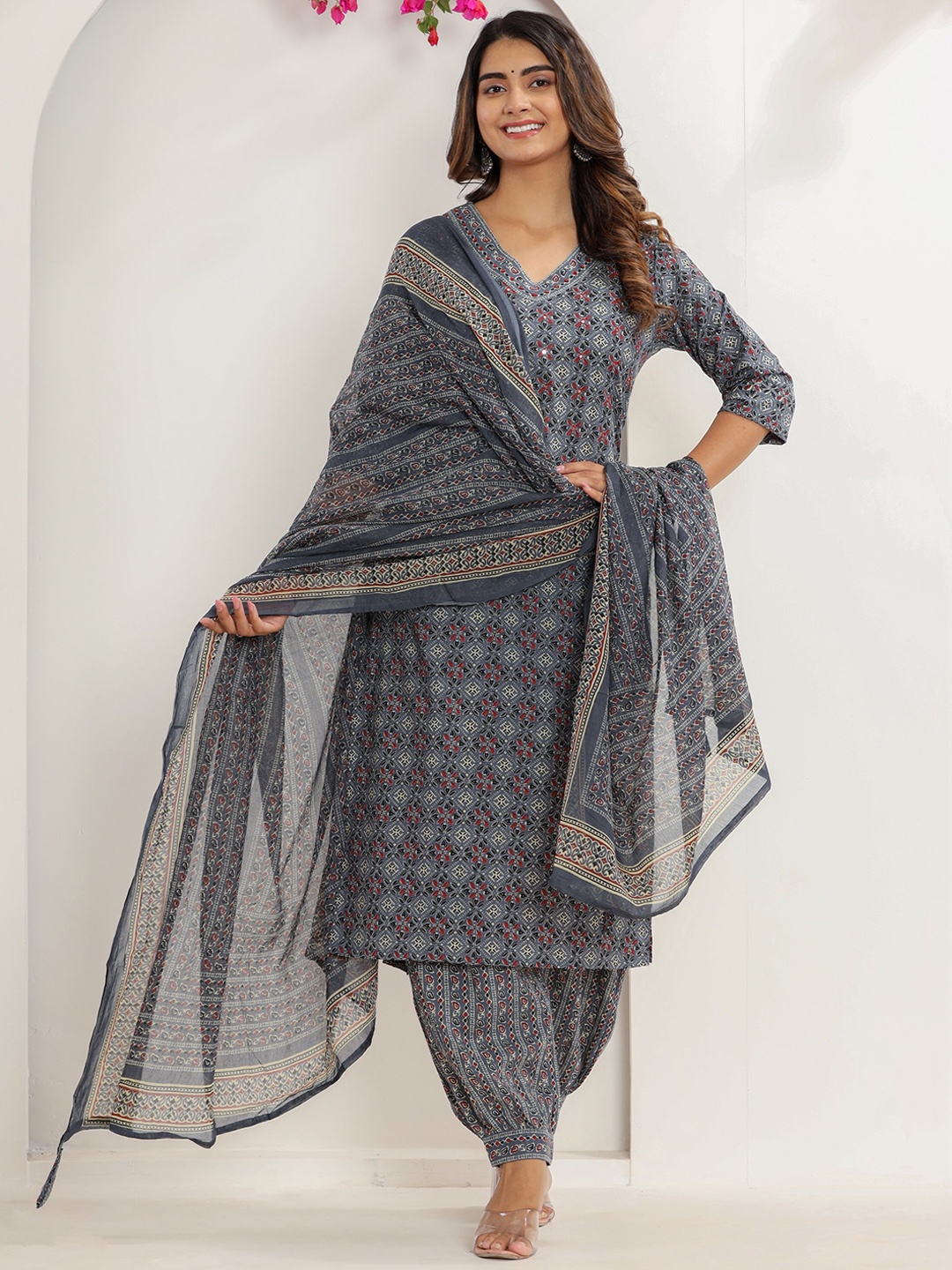 

KALINI Floral Printed Regular Kantha Work Pure Cotton Kurta With Salwar & Dupatta, Grey