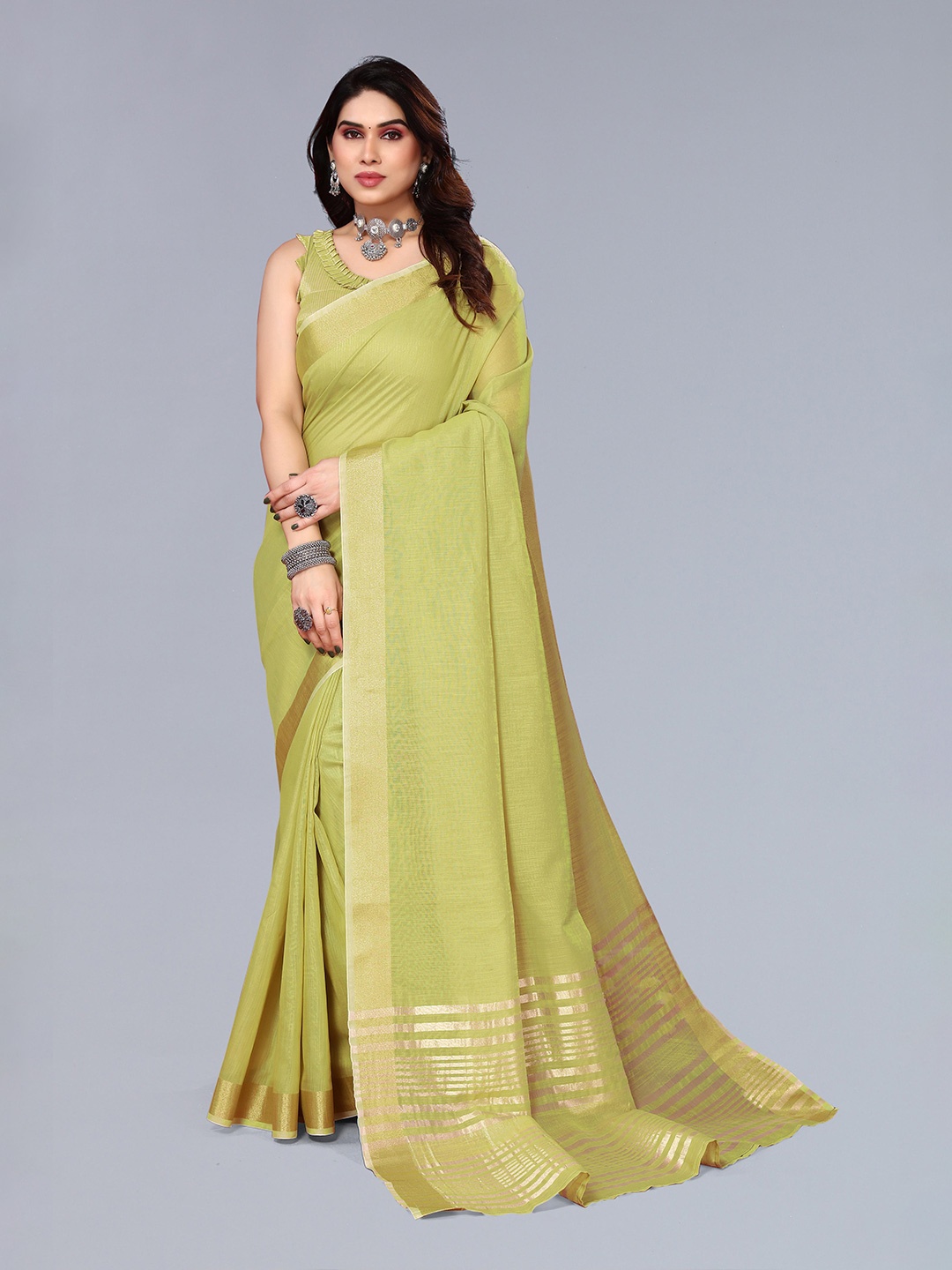 

VASTRA-THE FACTORY STORE Woven Design Zari Border Saree, Green