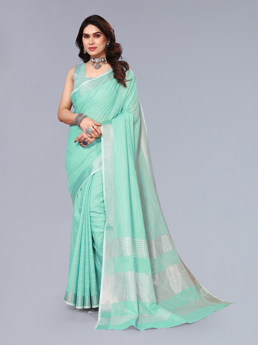 

VASTRA-THE FACTORY STORE Woven Design Zari Border Saree, Green