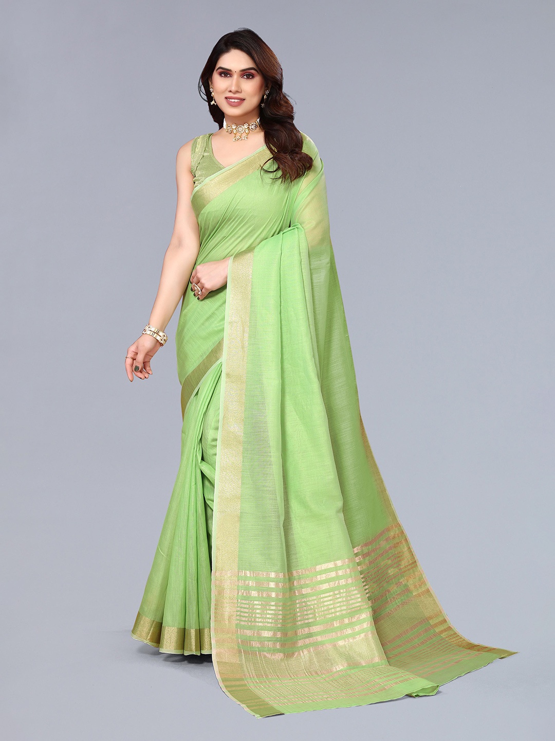 

VASTRA-THE FACTORY STORE Woven Design Zari Border Saree, Green