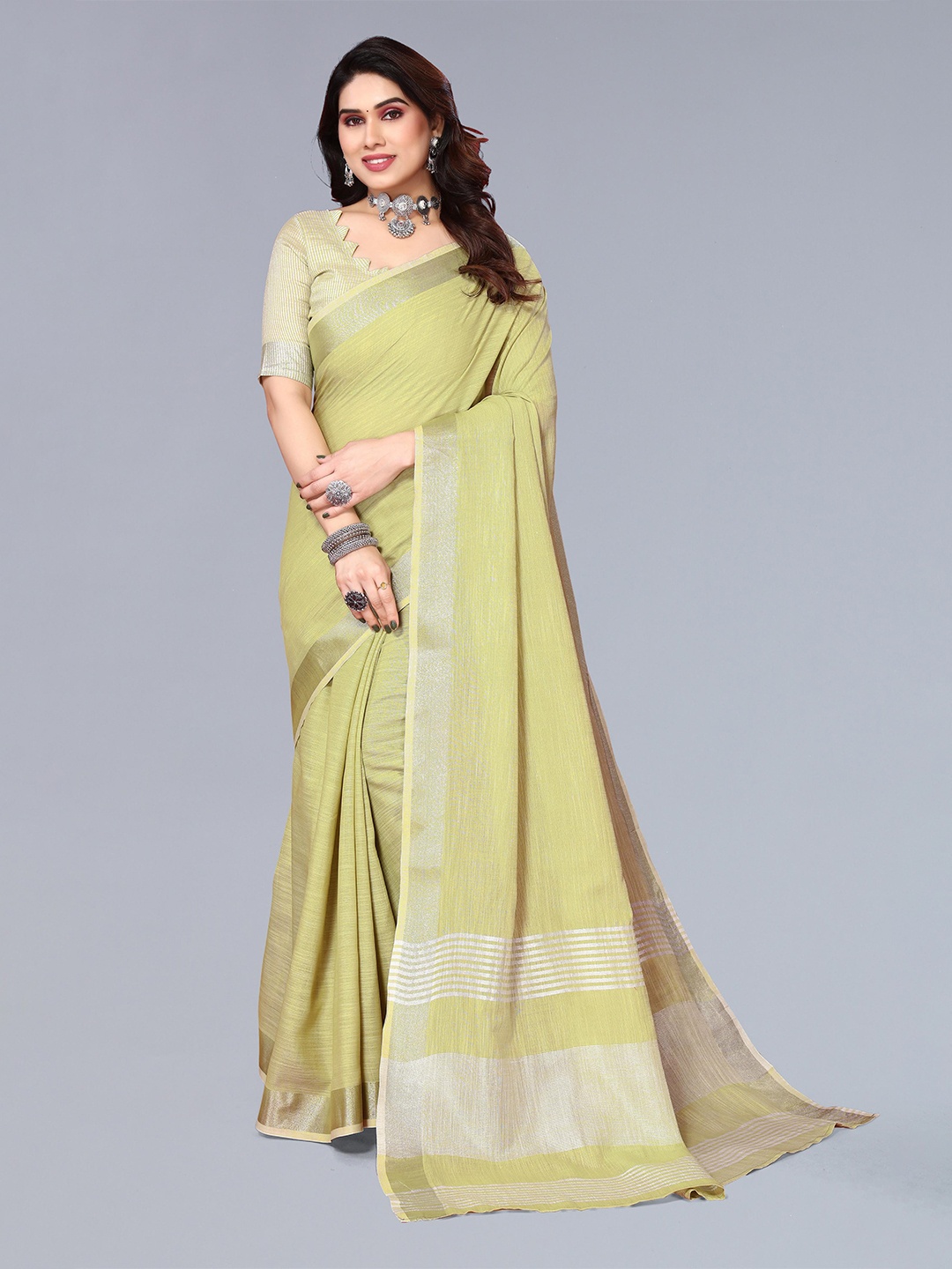 

VASTRA-THE FACTORY STORE Woven Design Zari Border Saree, Green