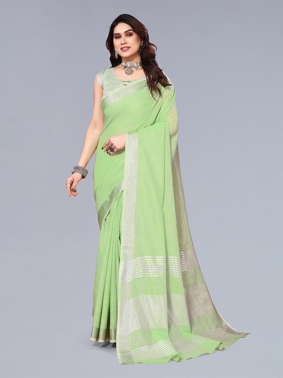 

VASTRA-THE FACTORY STORE Woven Design Zari Border Saree, Green