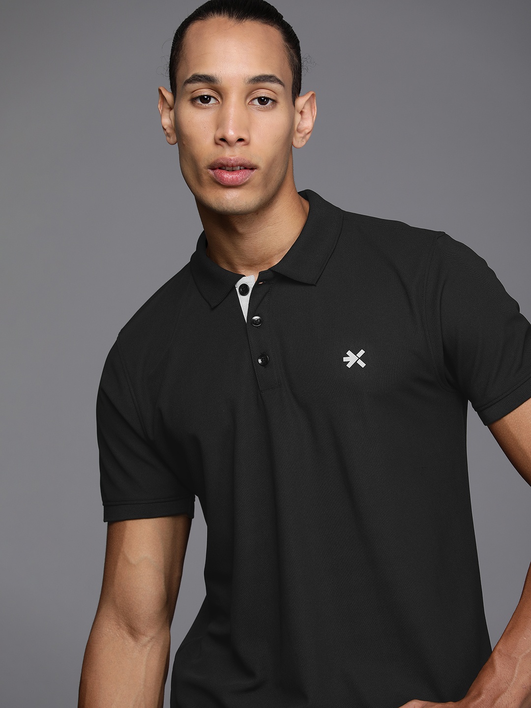

HRX by Hrithik Roshan Men Polo Collar Tennis T-shirt, Black
