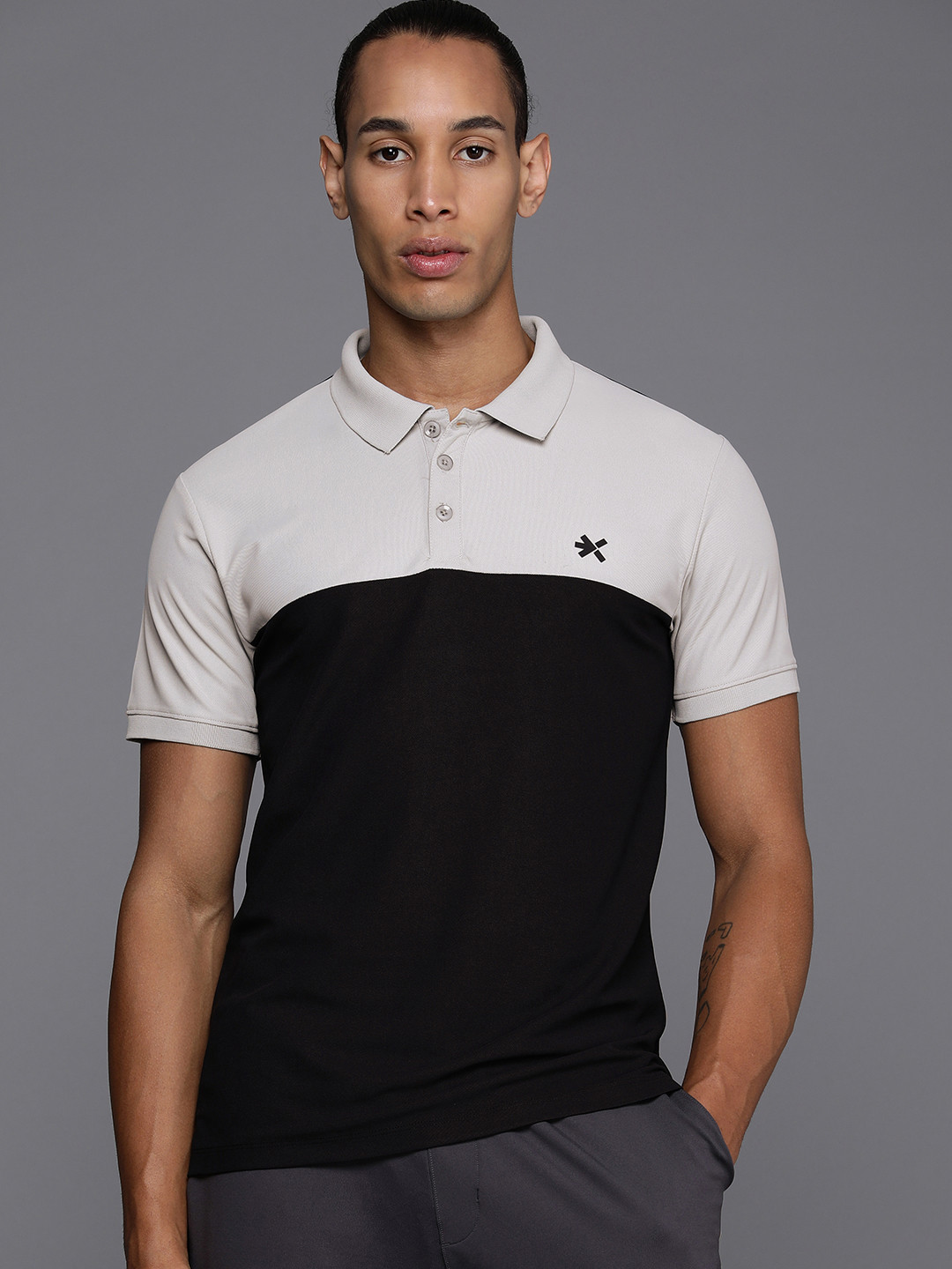 

HRX by Hrithik Roshan Men Colourblocked Polo Collar T-shirt, Grey