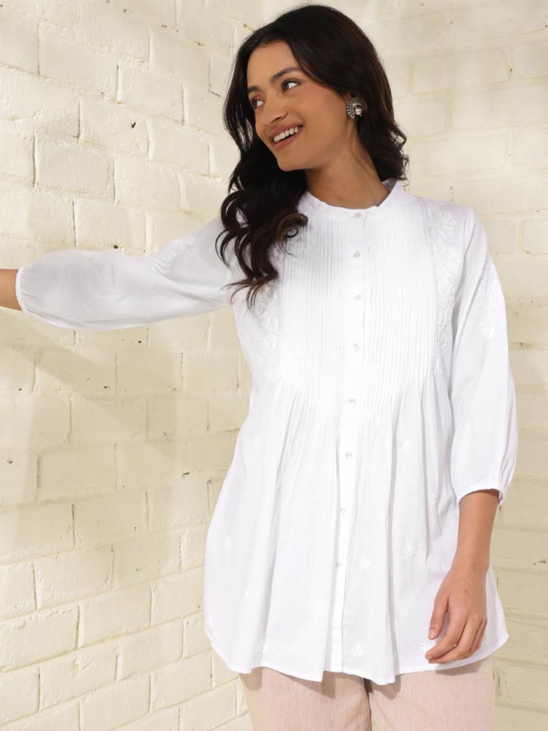 

Fabindia Embroidered Chikankari Mandarin Collar Cotton Tunic, White
