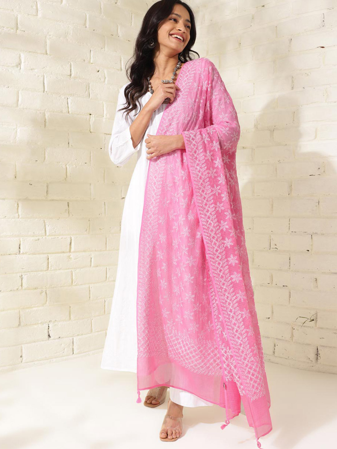 

Fabindia Floral Embroidered Cotton Silk Dupatta, Pink