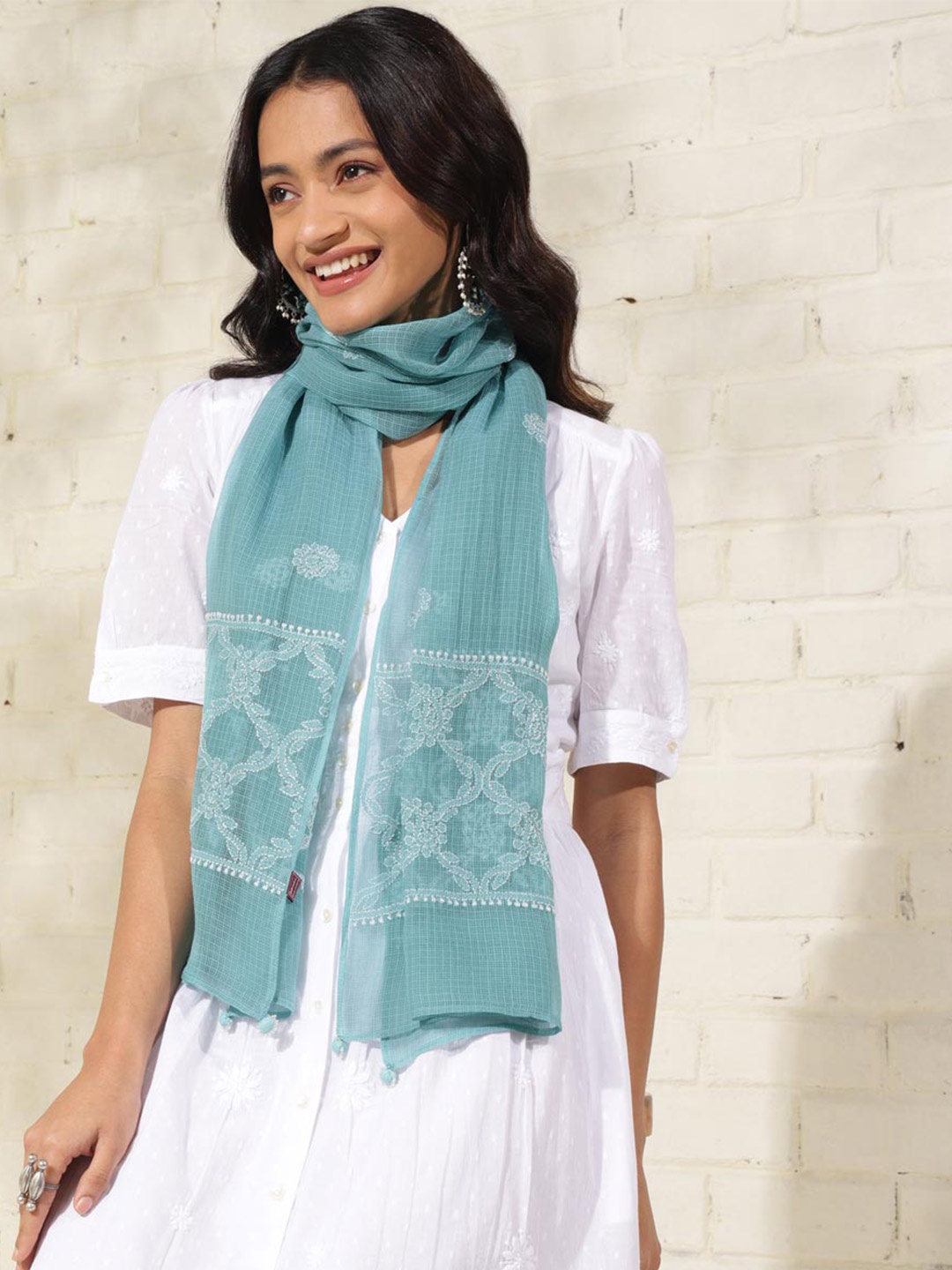 

Fabindia Floral Embroidered Chikankari Cotton Stole, Turquoise blue