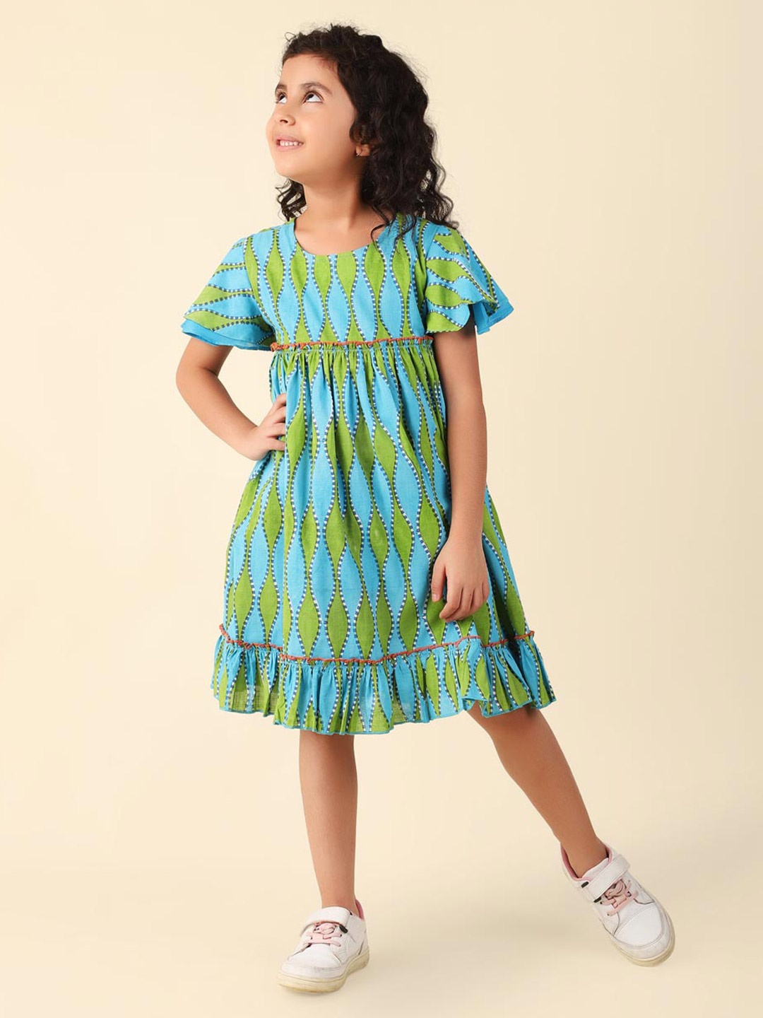 

Fabindia Girls Abstract Printed Round Neck Flared Sleeve A-Line Dress, Blue