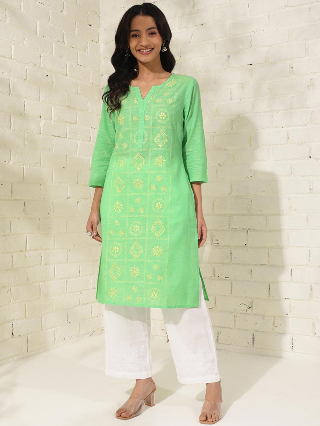 

Fabindia Ethnic Motifs Embroidered Pure Cotton Chikankari Straight Kurta, Green