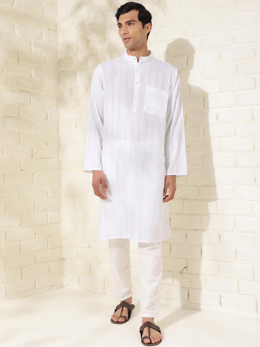 

Fabindia Comfort Fit Mandarin Collar Striped Cotton Straight Kurta, White