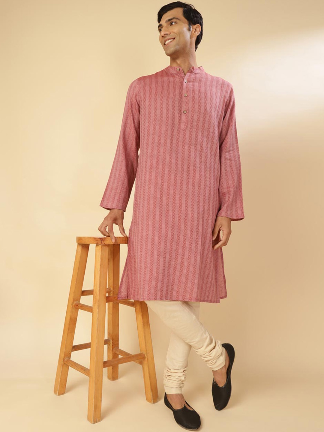

Fabindia Comfort Fit Striped Mandarin Collar Cotton Straight Kurta, Pink