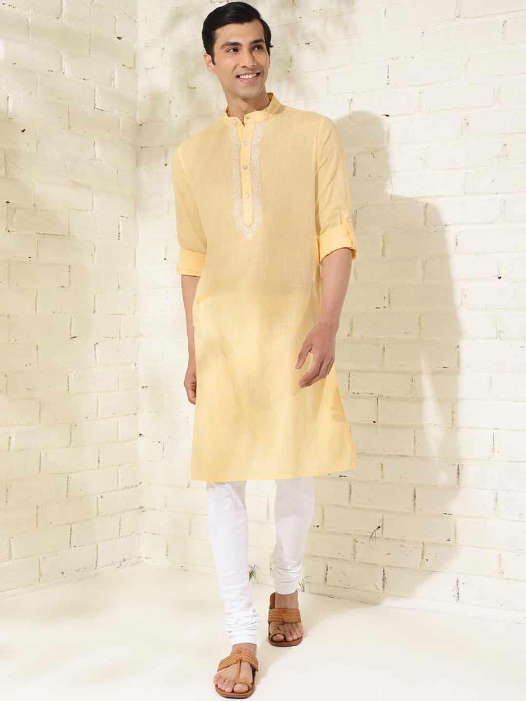 

Fabindia Slim Fit Floral Yoke Design Cotton A-Line Kurta, Yellow