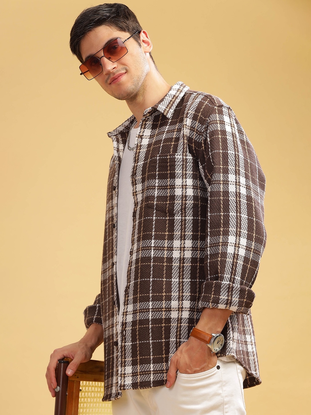 

HERE&NOW Brown Checked Cotton Spread Collar Slim Fit Curved Casual Shirt