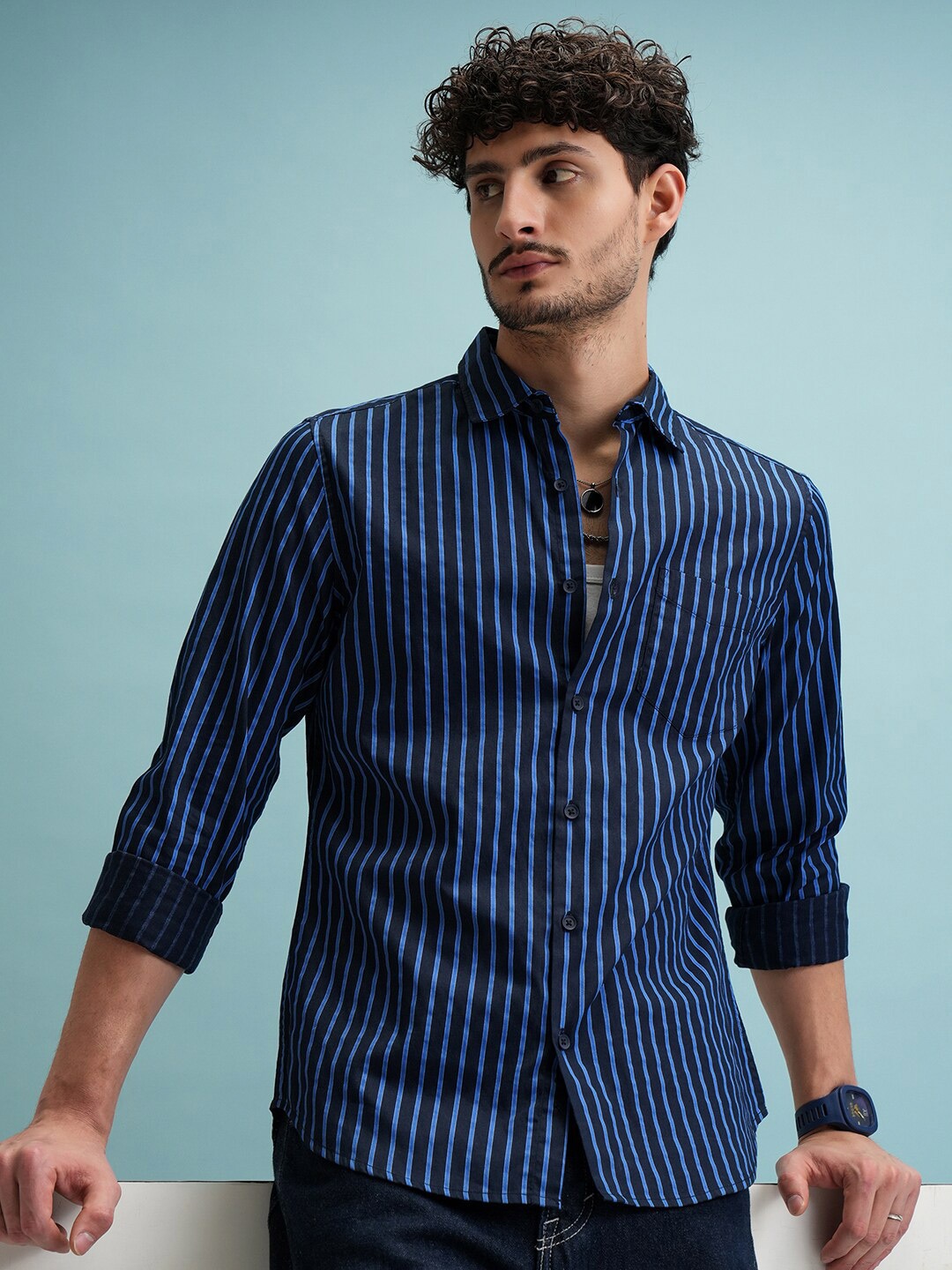 

Highlander Men Striped Slim Fit Shirt, Navy blue