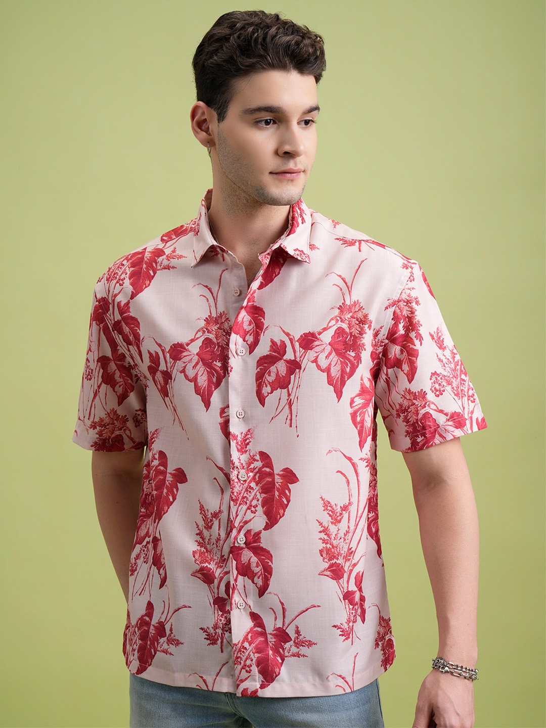 

Highlander Men Printed Oversized Shirt, Peach