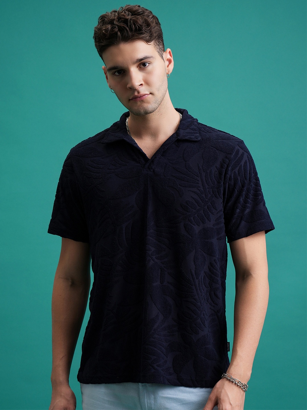 

HIGHLANDER Relaxed Fit Self Design T-shirt, Navy blue