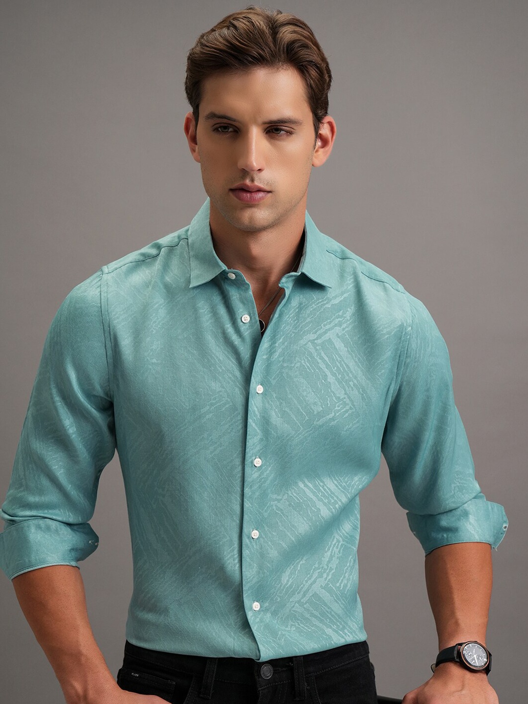 

HIGHLANDER Slim Fit Self Design Casual Shirt, Blue