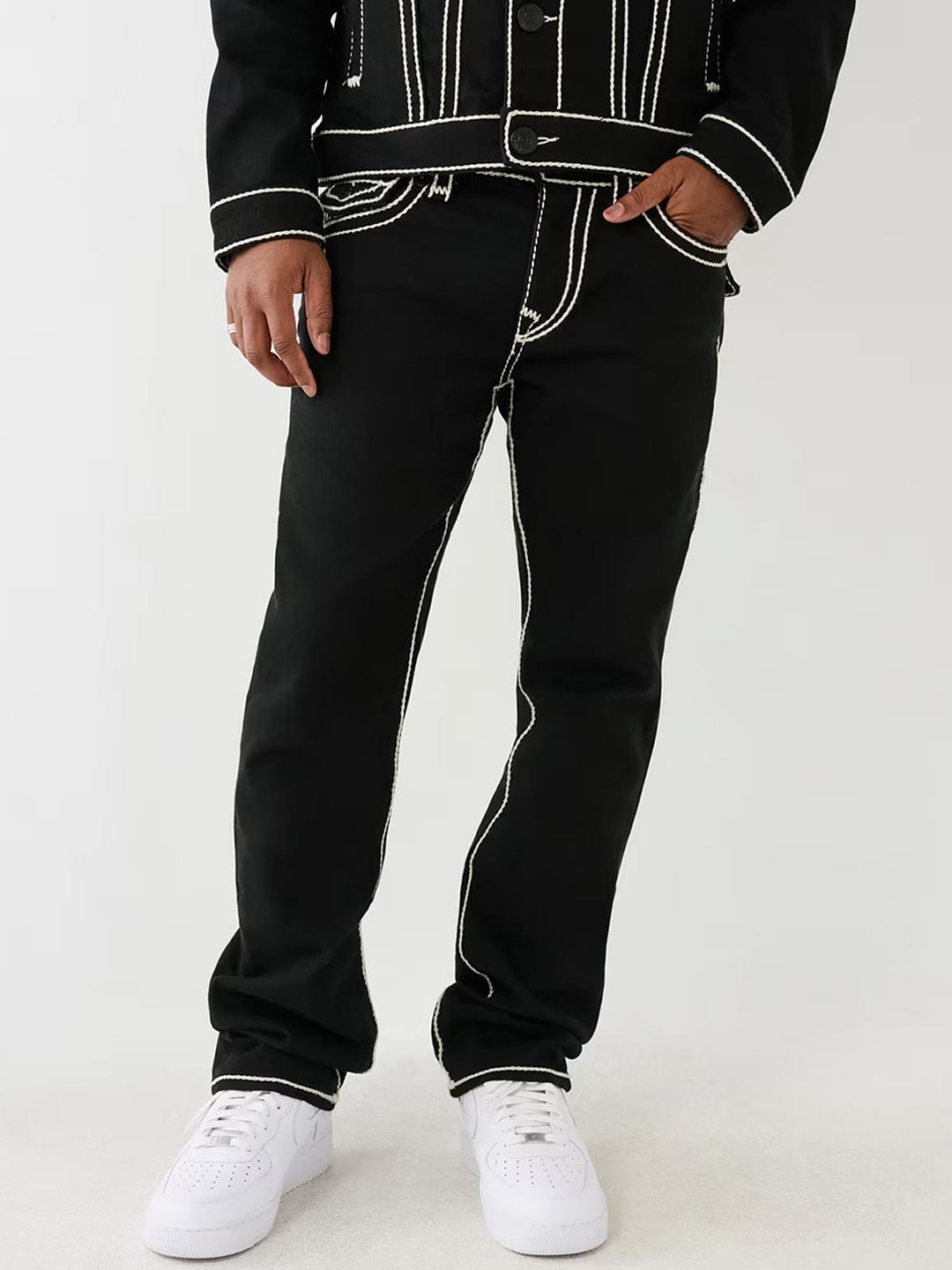 

True Religion Men Rope Stitch Ricky Straight Fit Mid-Rise Solid Jeans, Black