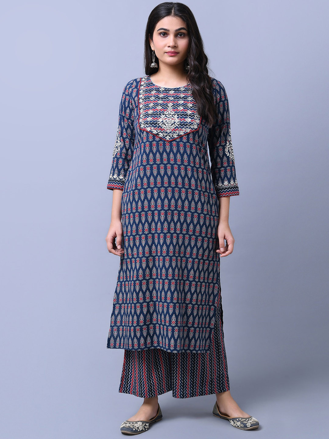 

RANGMAYEE Floral Embroidered Regular Thread Work Pure Cotton Kurta With Palazzo, Navy blue